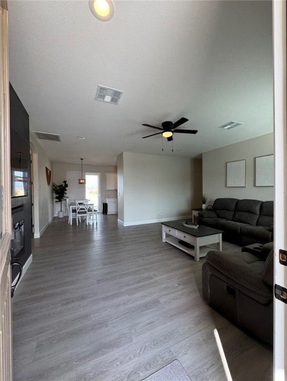 Building Photo - 3471 Sunglow Dr