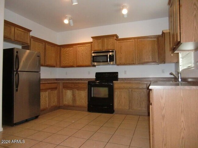 Building Photo - 5419 W Shumway Farm Rd