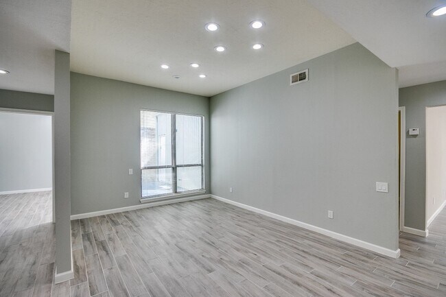 Building Photo - 923 Cranberry Hill Ct