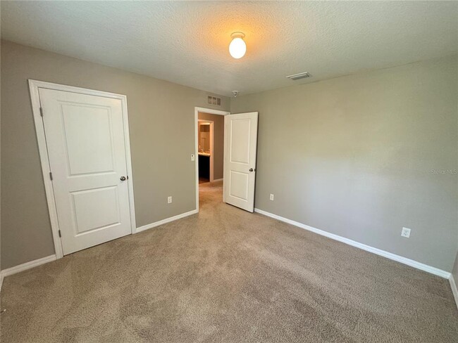 Building Photo - 1018 Ashentree Dr