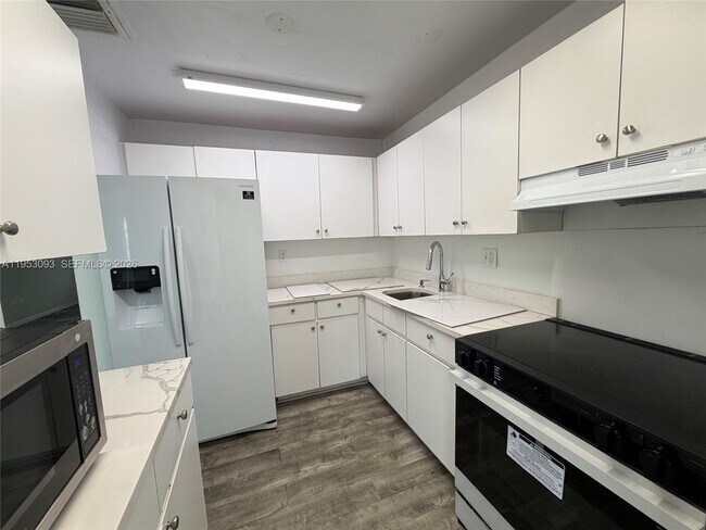 Building Photo - 9503 SW 88th Terrace