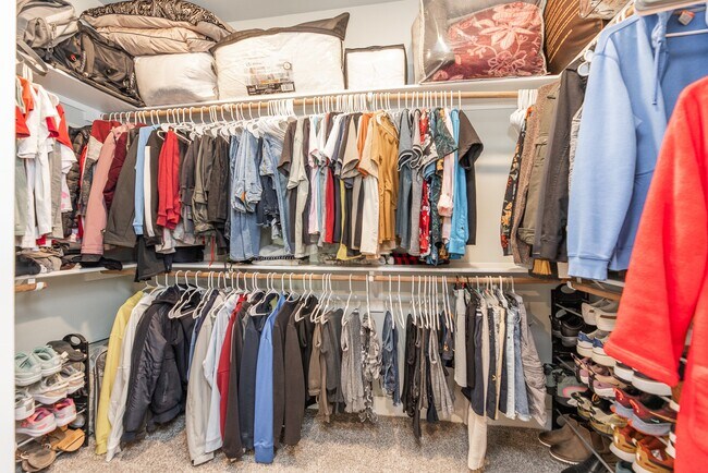 Building Photo - 9 Drywood Ln