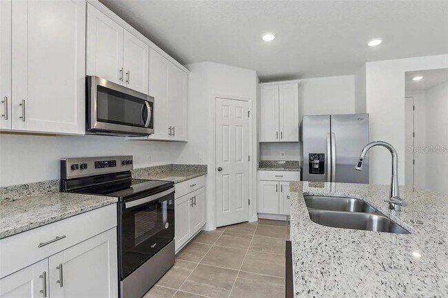 Building Photo - 3872 Giorgio Dr