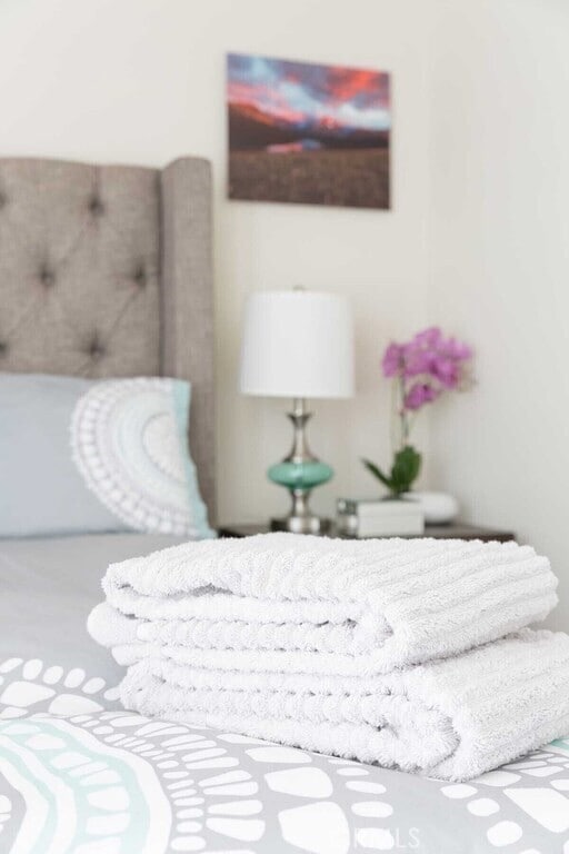 Building Photo - 980 N Biskra Rd