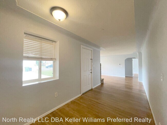 Building Photo - 2 br, 1 bath House - 3160 Kendall Street, ...