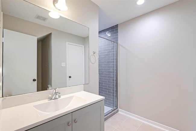 Building Photo - 5011 Redwing Brook Trail