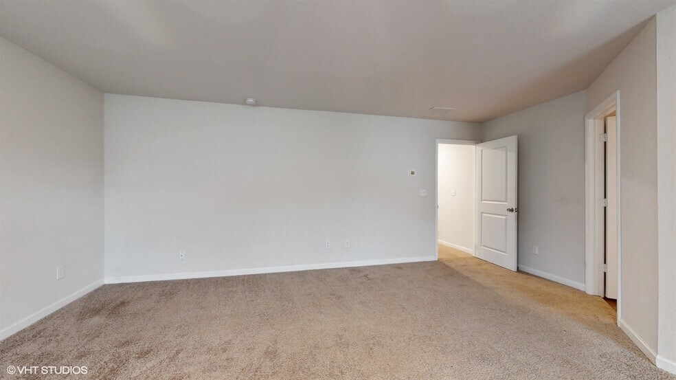 Building Photo - 3302 Bridgewood Dr