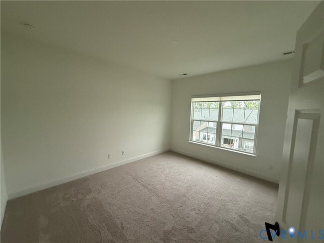 Building Photo - 7048 Dunton Rd