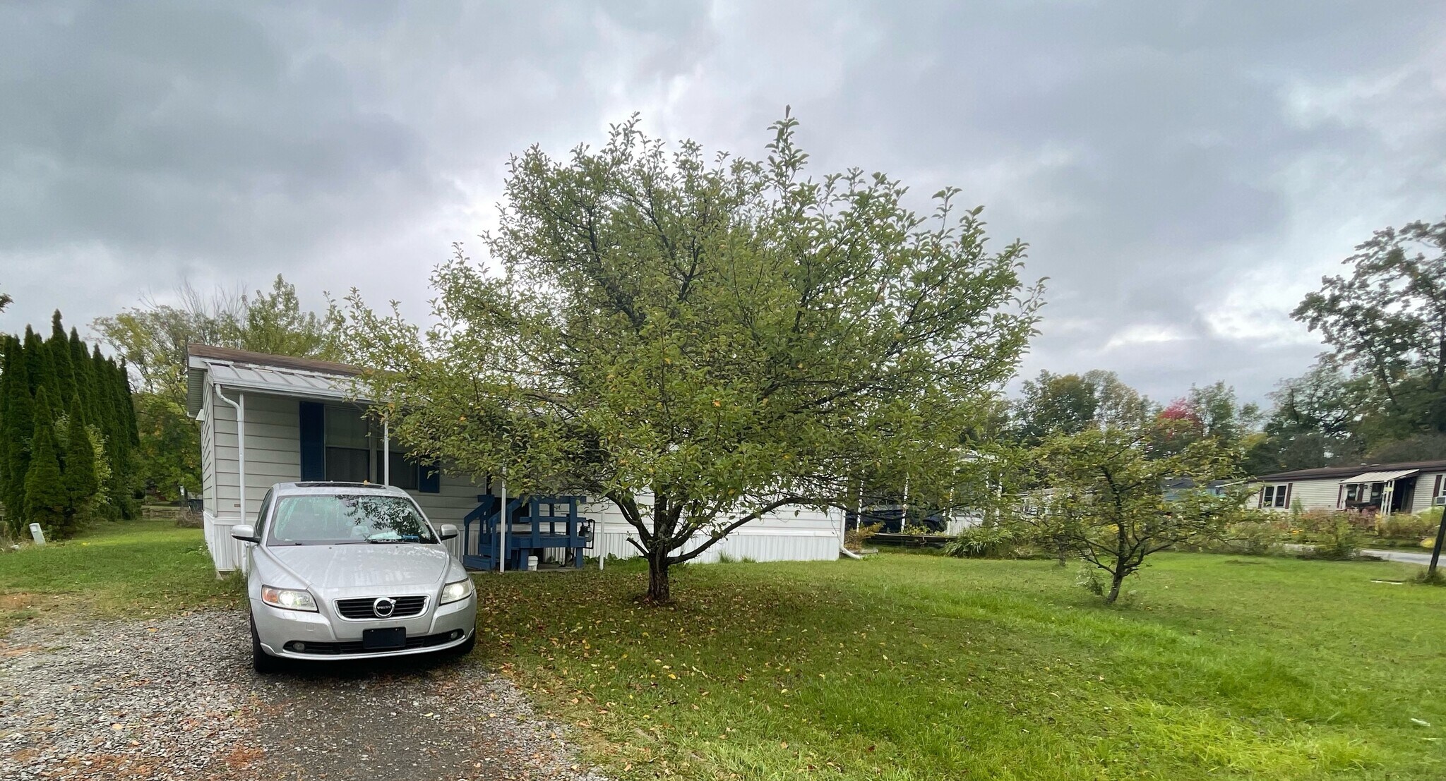 Building Photo - 107 Mary Ln