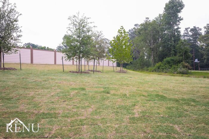 Building Photo - 25334 Shadowdale Dr