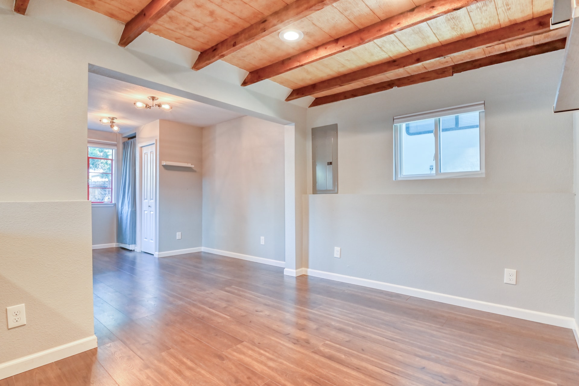 Building Photo - 431 N Franklin St