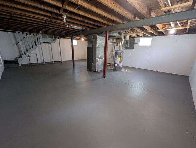 Building Photo - Cutest Corner Lot - Section 8 Friendly