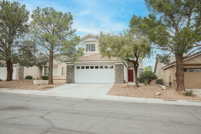 Building Photo - Honey, I’m Home! This Lovely 3 Bedroom, Two-Story Home Is Located In Summerlin.