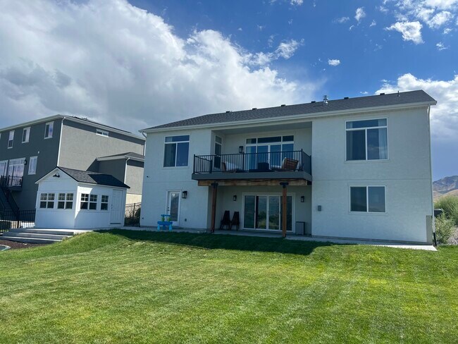 Building Photo - 2356 S Blue Water Ln