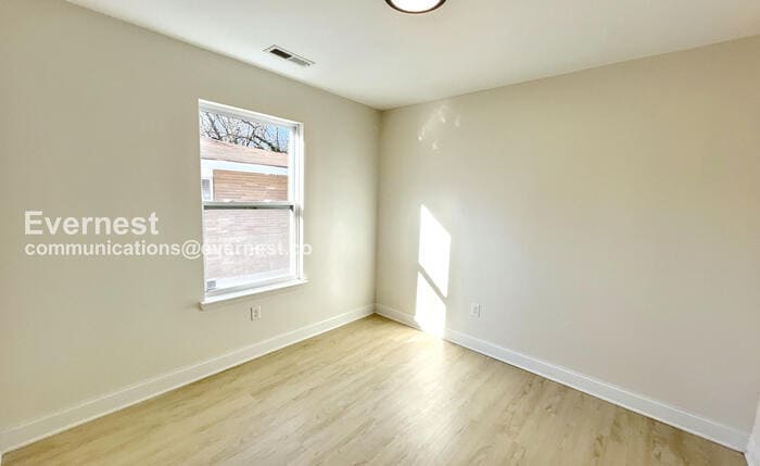 Building Photo - 879 Wheeler Ave