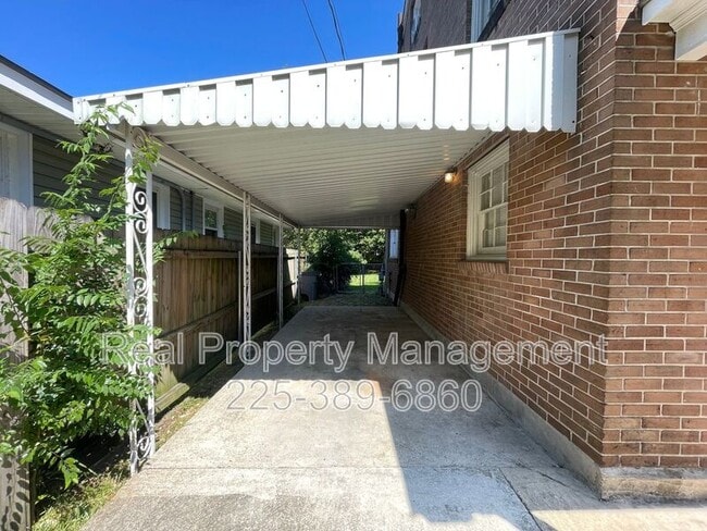 Building Photo - 755 Arlington Ave