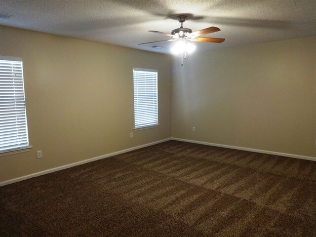 Building Photo - 1016 Deerberry Rd