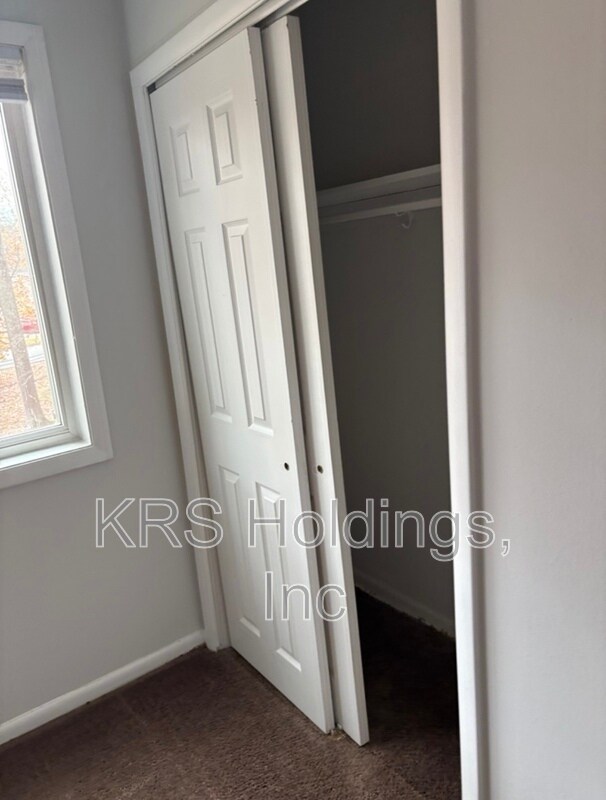 Building Photo - 800 Brook Hill Rd