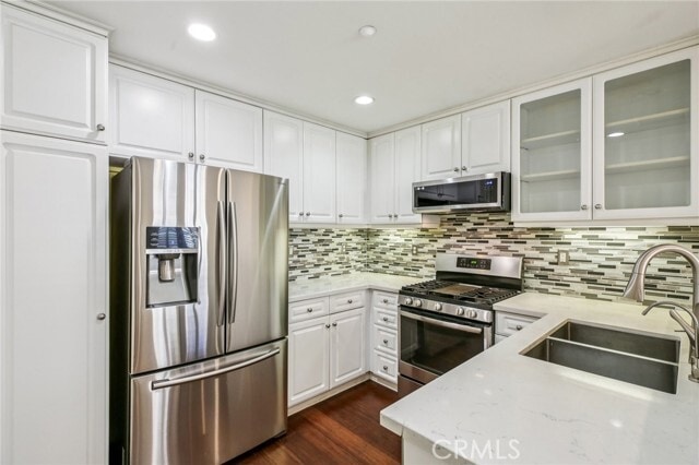 Building Photo - 78 Dovetail