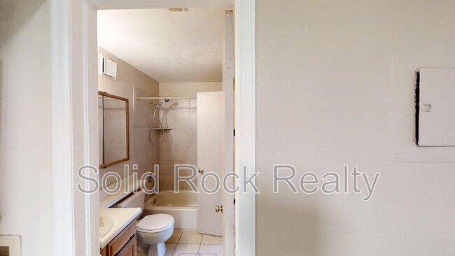 Building Photo - 3628 Iguana Dr