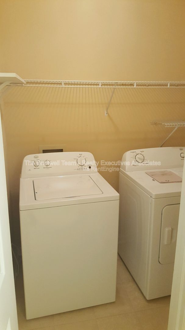 Building Photo - 1017 Nod St