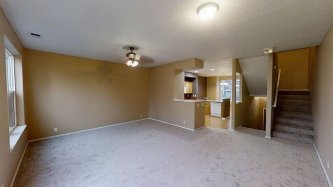 Building Photo - Move-in Ready! Dual Master Bedrooms in a L...