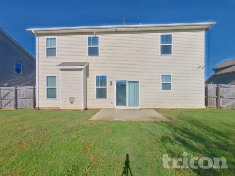 Building Photo - 583 Goldstone Ln