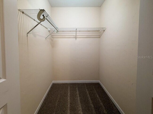 Building Photo - 4003 SW 27th St