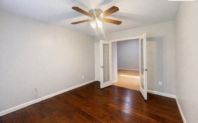 Building Photo - 17150 Summer Hollow Dr