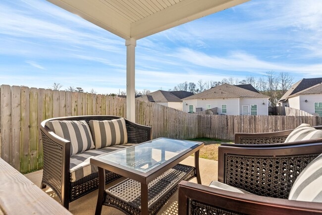 Building Photo - 1288 Foxtail Ln