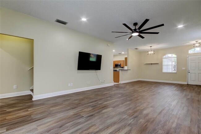 Building Photo - 6101 Lanshire Dr
