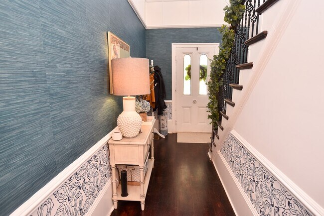 Building Photo - 23409 Seaside Rd