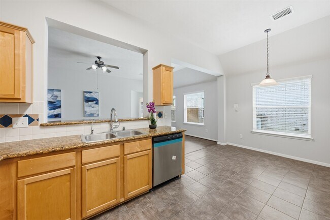 Building Photo - 2319 Falcon Knoll Ln