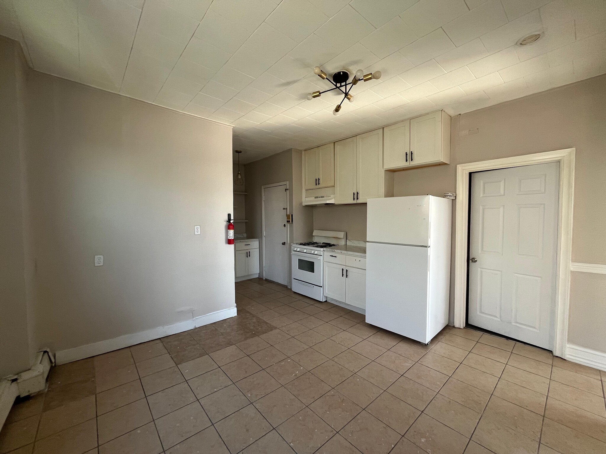 Building Photo - 67 W 53rd St