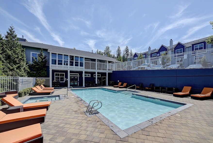 Building Photo - The Highlands at Wynhaven