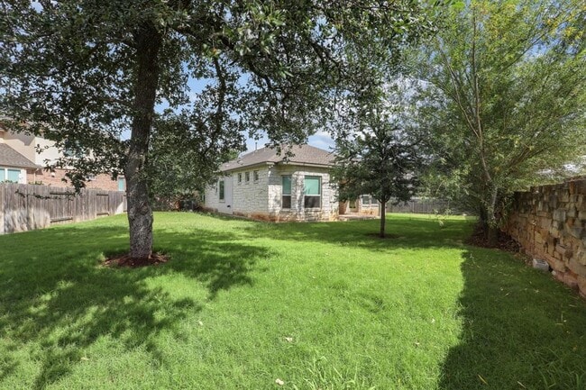 Building Photo - 4025 Lazy River Bend