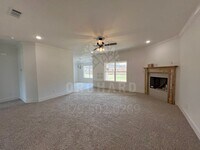 Building Photo - 1021 Silver Birch St