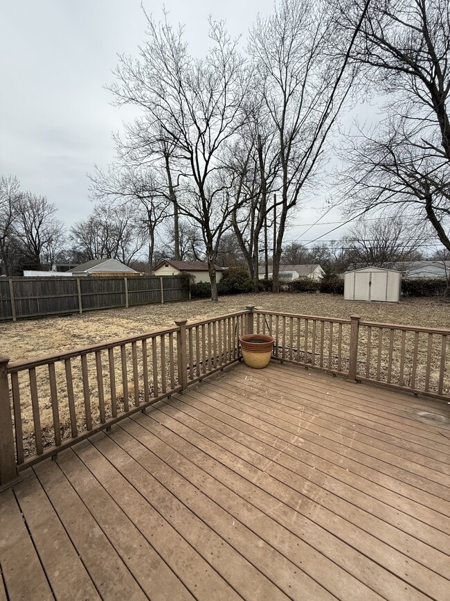 Building Photo - 7206 Reeds Rd