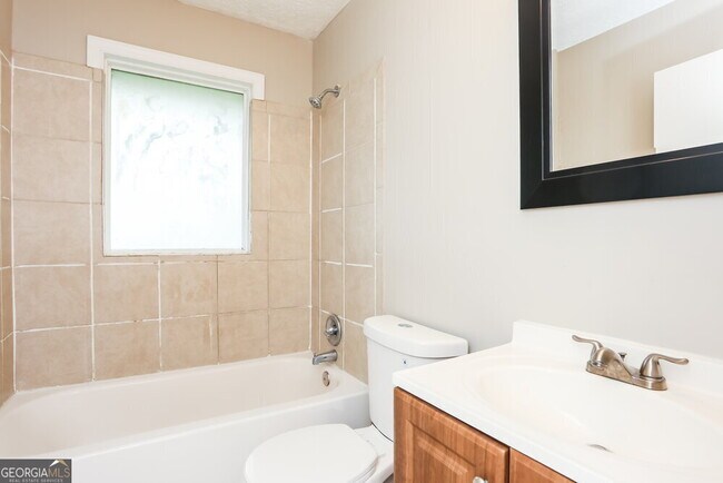 Building Photo - 2609 Farn Dr