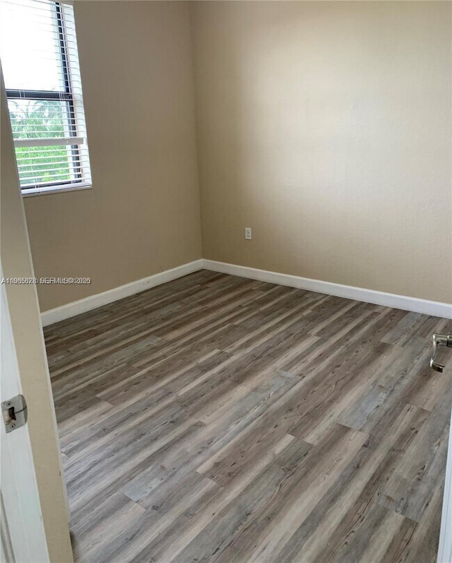 Building Photo - 10440 SW 228th Terrace