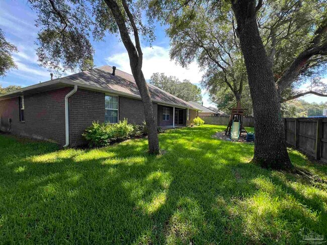 Building Photo - 7951 Amethyst Dr
