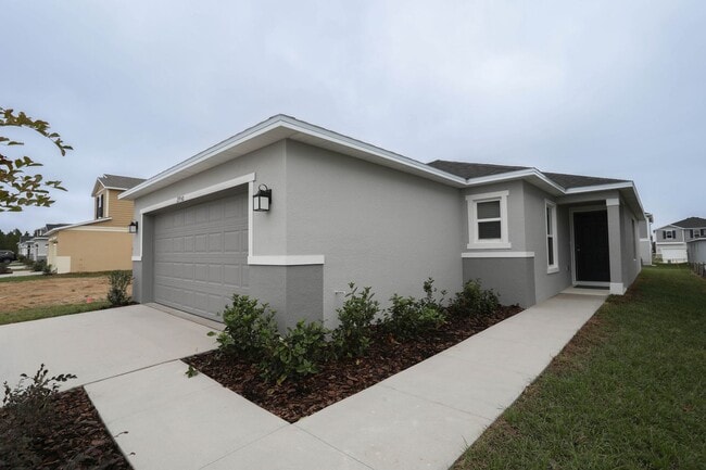 Building Photo - 2950 Lavanda Dr