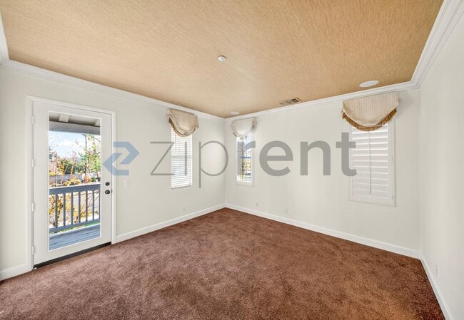 Building Photo - 4183 Vía Napoli