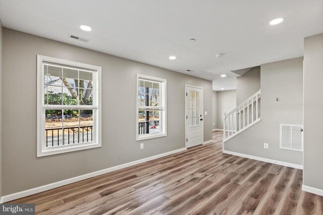 Building Photo - 41577 Church St