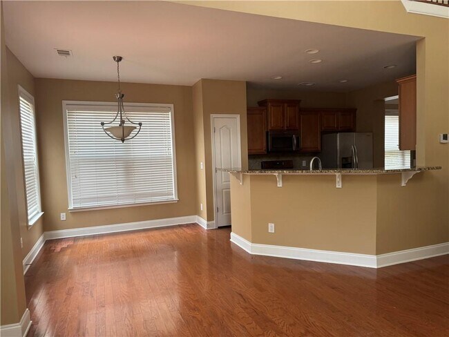 Building Photo - 5620 Falls Landing Dr