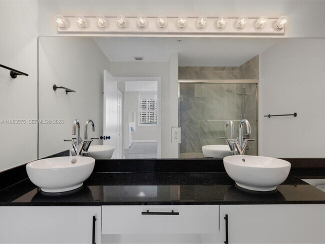 Building Photo - 31 SE 5th St