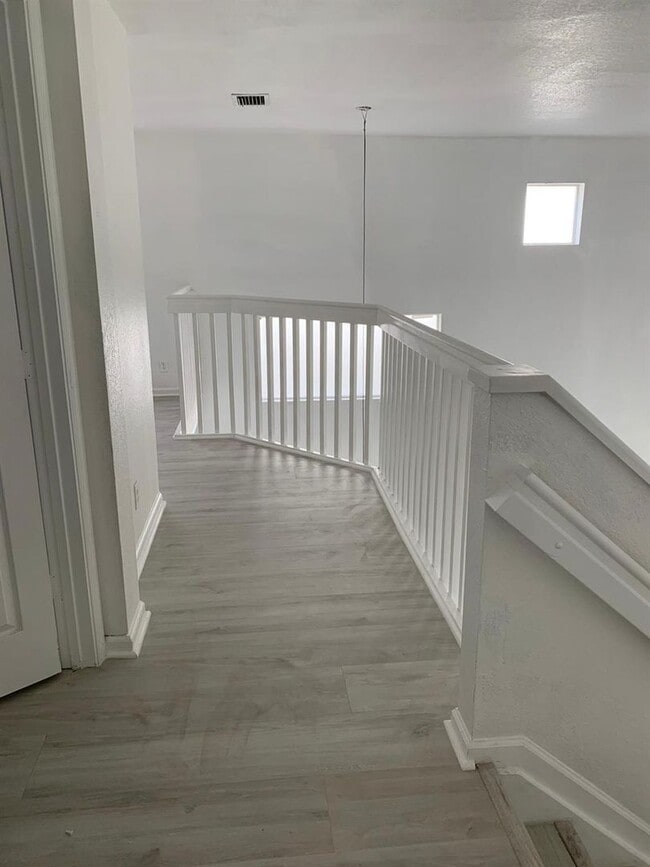 Building Photo - 1101 Center Stone Ln