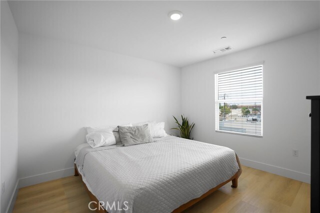 Building Photo - 10294 Artesia Blvd