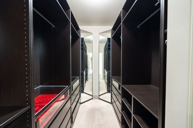 Building Photo - *POOL* Beautiful Gilbert Home Nestled at the Base of the San Tan Mountains