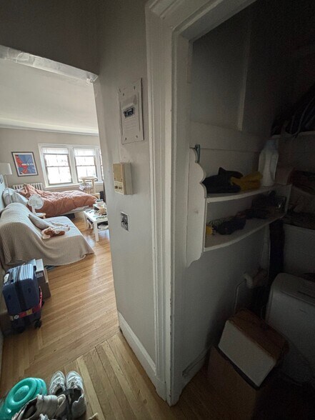 Building Photo - 85 Charles St